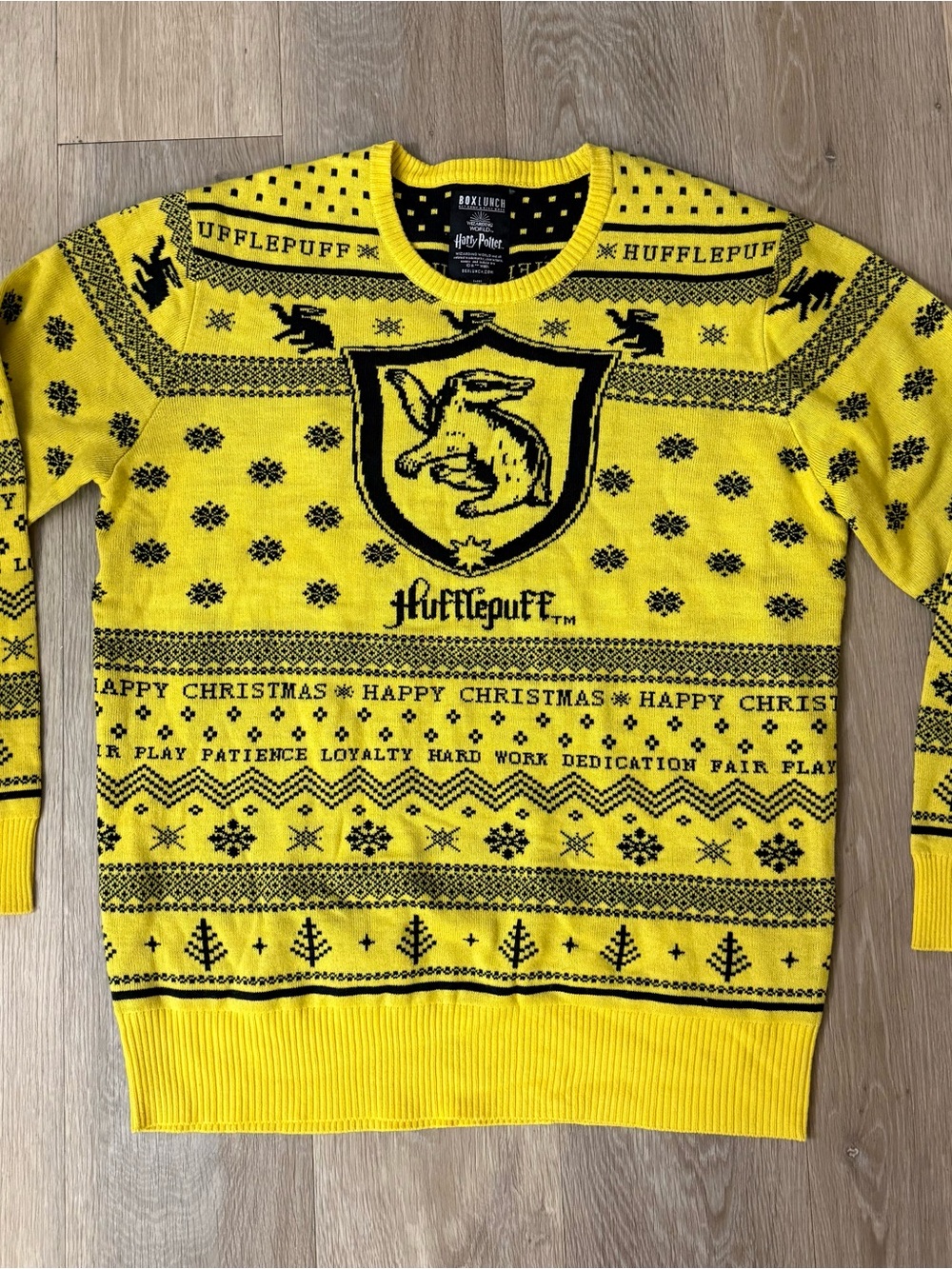 Boxlunch Harry Potter Ugly Christmas Sweater Hufflepuff Size XL